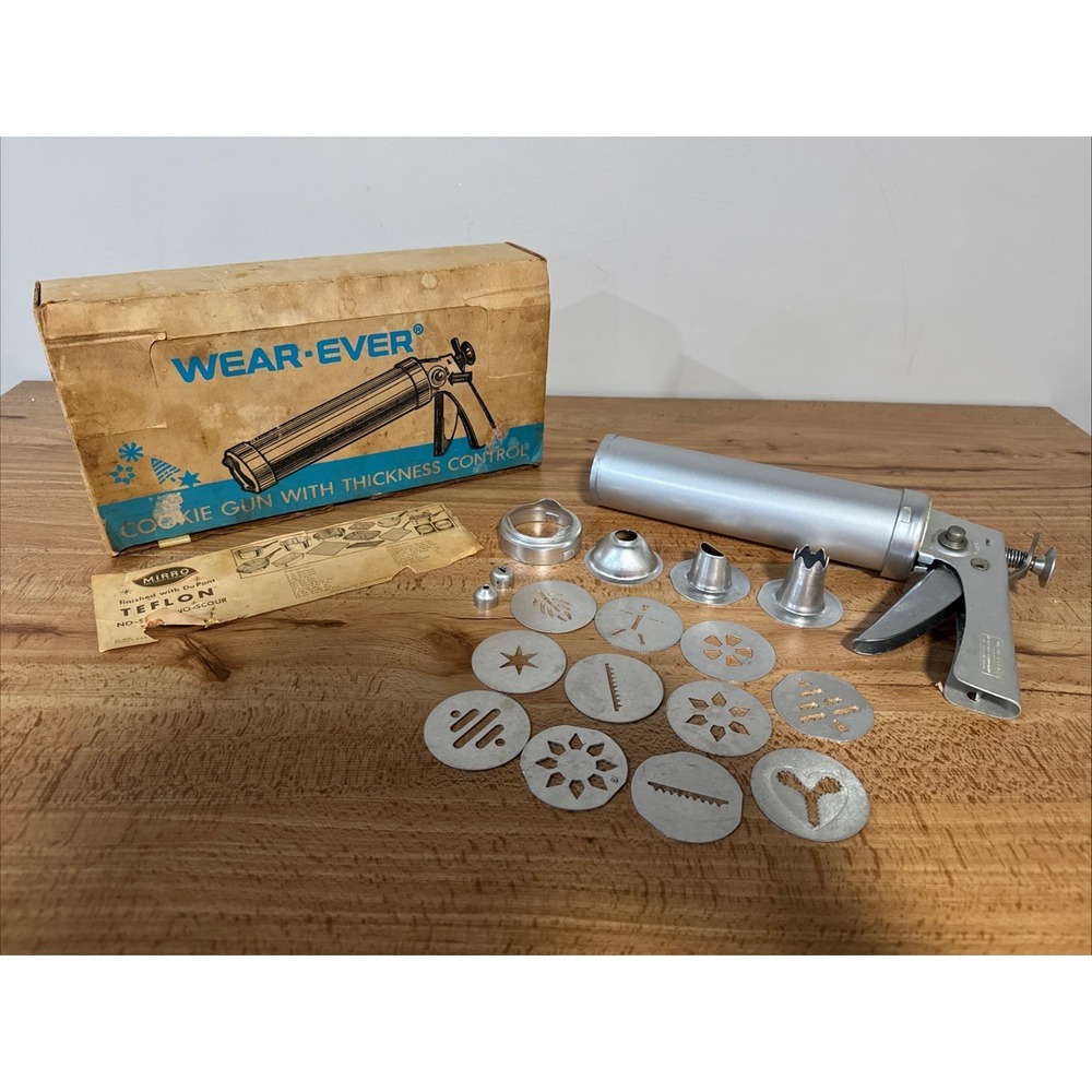 Vintage Wear-Ever Trig-O-Matic Cookie Gun with Original Box & Attachments